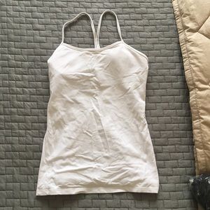 Power Y tank in white